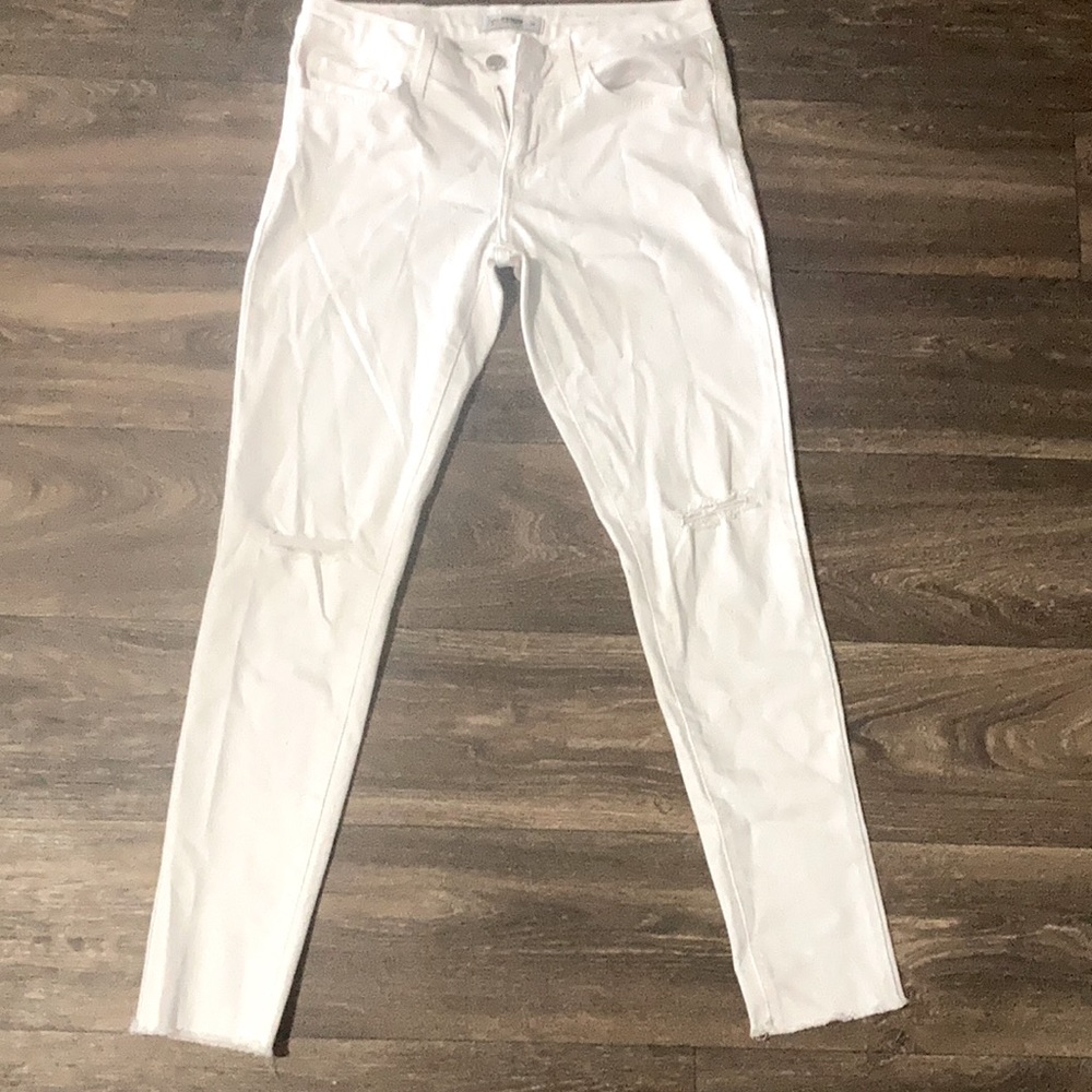O2 Denim Take Me Anywhere Knee Slit White Skinny Jeans